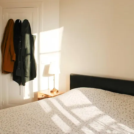 Charming T2 Near The - * Pantin