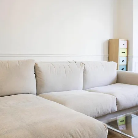 Apartment Charming T2 Near The - *